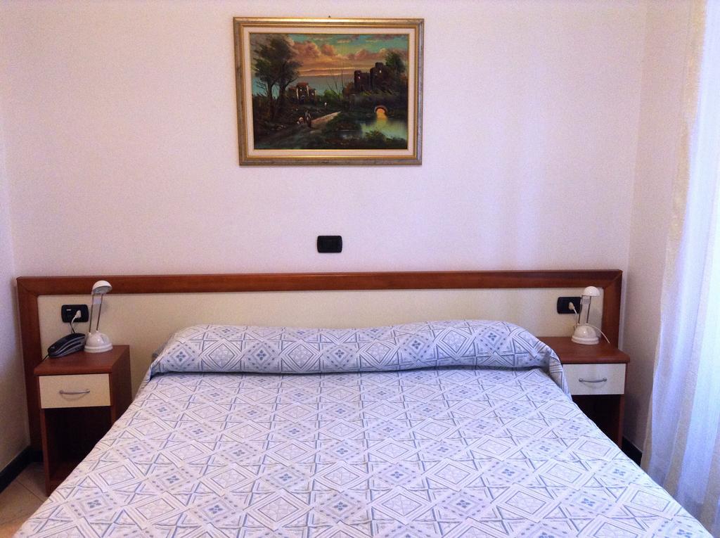 Hotel Ricci Genoa Room photo